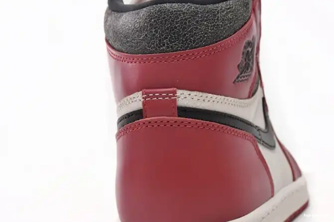 HYPE Retro OG Jordan Chicago and DZ5485-612 High Lost Found 1 0417